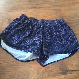 Lululemon Hotty Hot shorts 4” inseam size 10